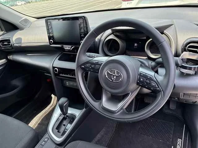 Toyota Yaris Cross MXPB10 2023